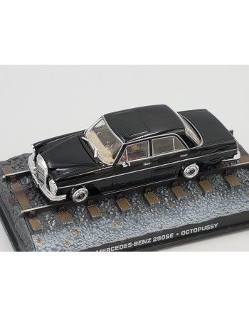 1/43 MERCEDES 250 SE
