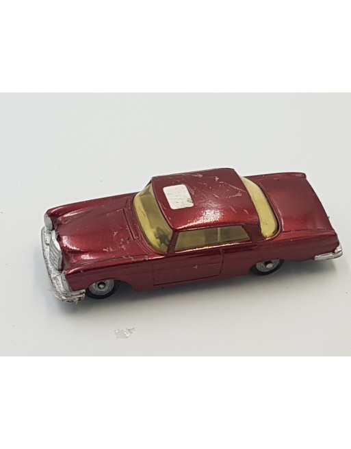 1/43 MERCEDES 300 SE