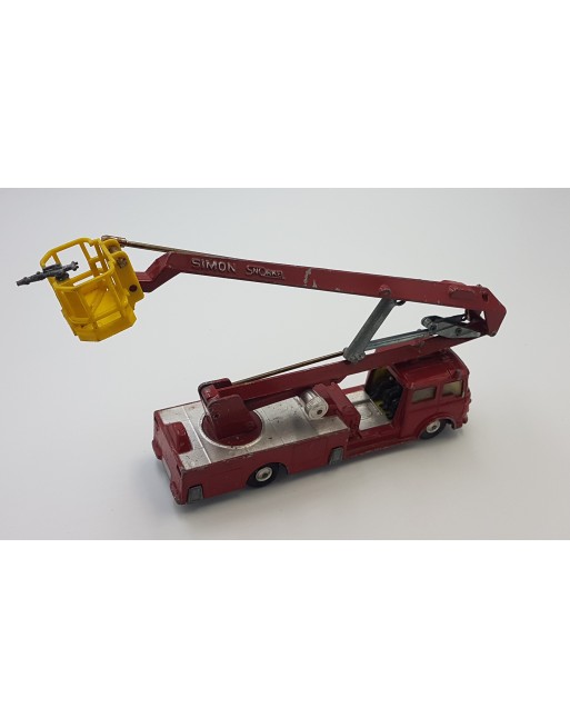 1/43 SNORKEL FIRE ENGINE