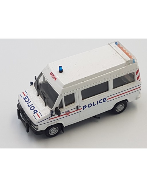 1/43 PEUGEOT J5 POLICE