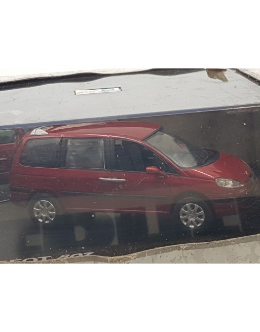 1/43 PEUGEOT 807