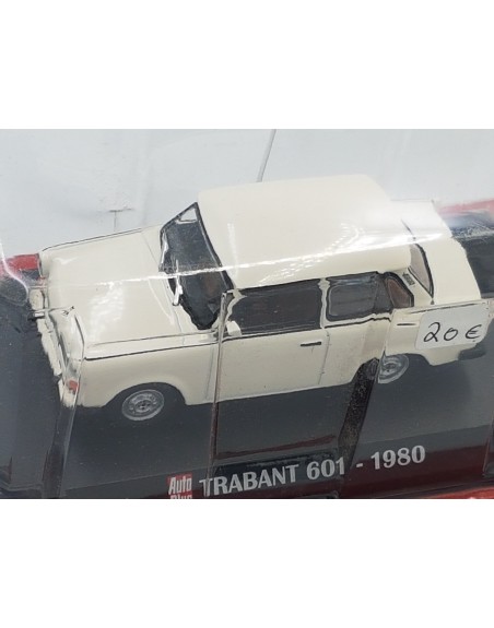 1/43 TRABANT 601