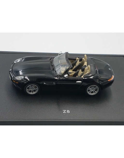 1/43 BMW Z8