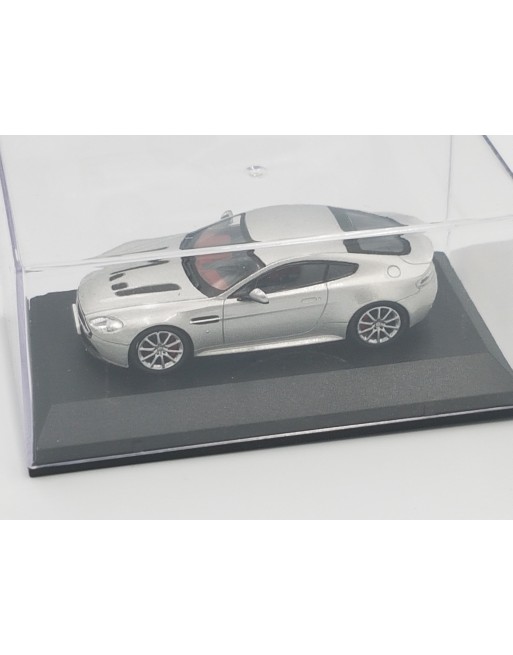 1/43 ASTON MARTIN V12 VANTAGE S