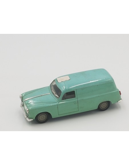 1/43 PEUGEOT 403 COMMERCIALE