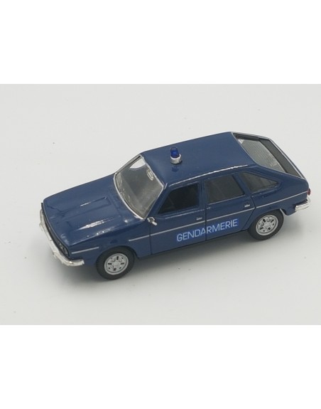 1/43 RENAULT 30 GENDARMERIE