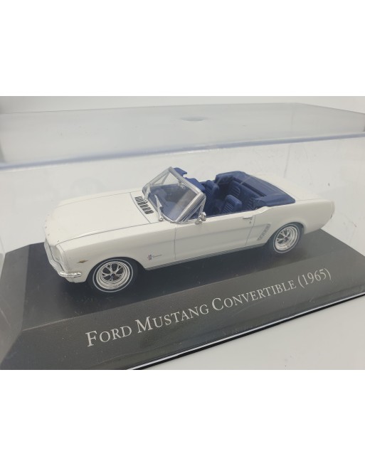 1:43 Ford Mustang Convertible
