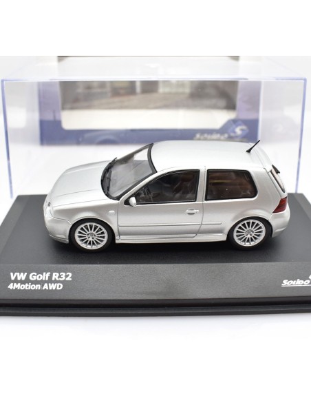 1/43 VW GOLF R32