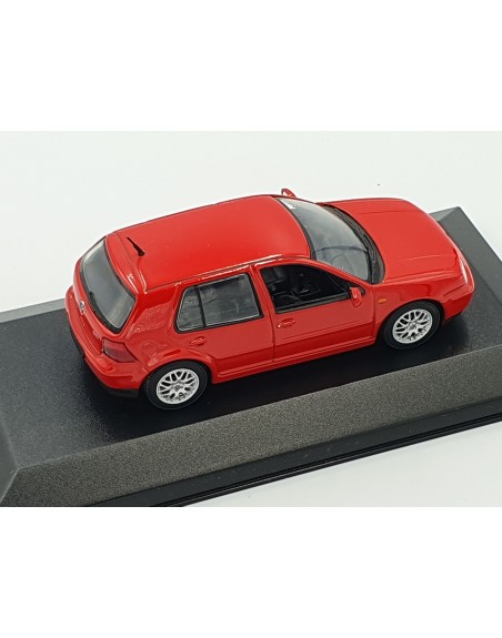 1/43 VW GOLF IV