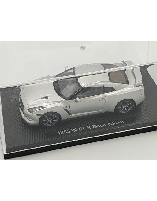 1/43 NISSAN GTR