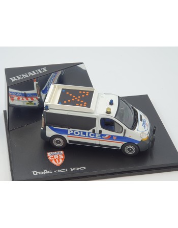 1/43 RENAULT TRAFIC CRS