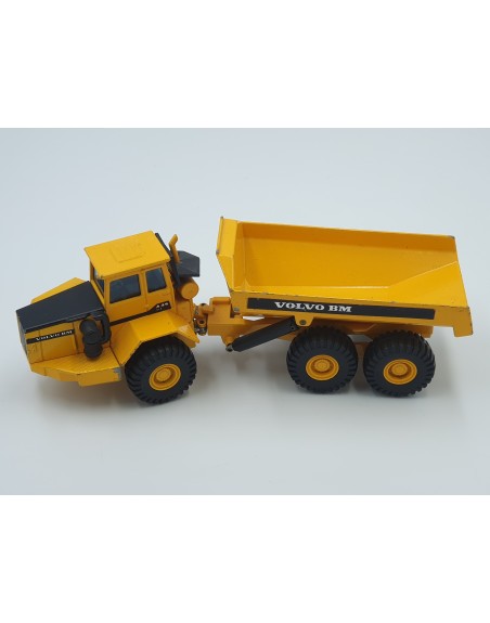 1/50 VOLVO BENNE BM