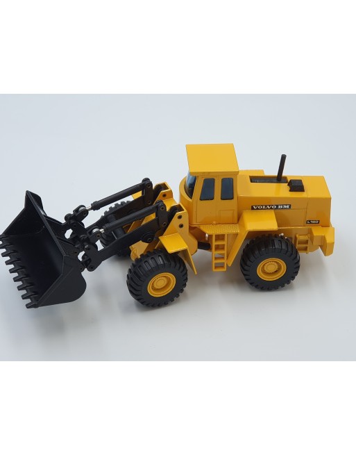 1/50 CHARGEUSE VOLVO