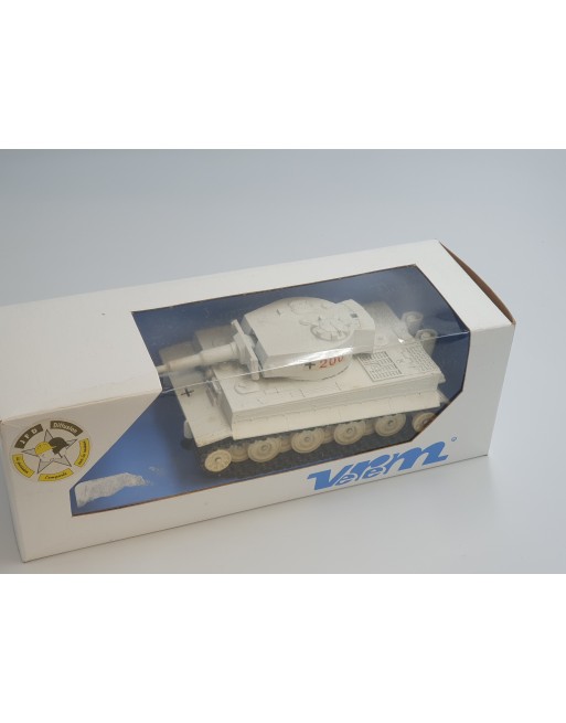 1:50 CHAR TIGRE 1