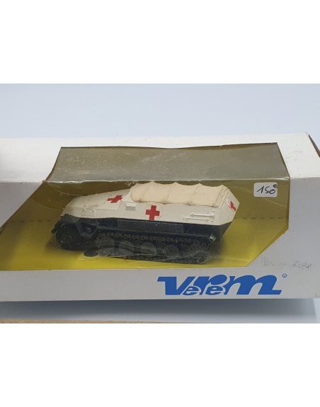 1:50 HANOMAG AMBULANCE