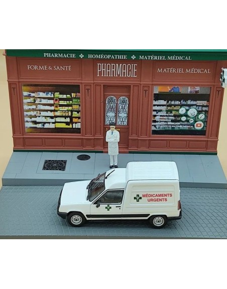 1:43 RENAULT EXPRESS