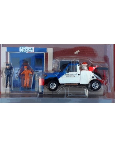 1/43 TOYOTA LAND CRUISER DEPANNEUSE