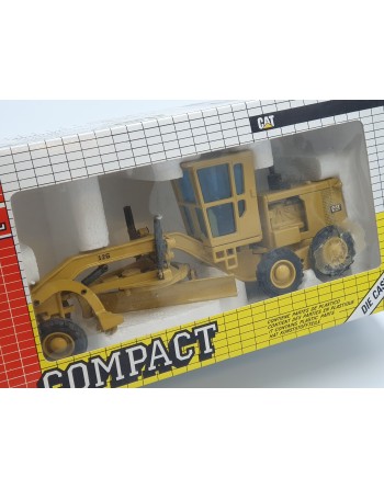1/50 NIVELEUSE CATERPILLAR