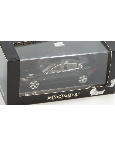 1/43 JAGUAR XF