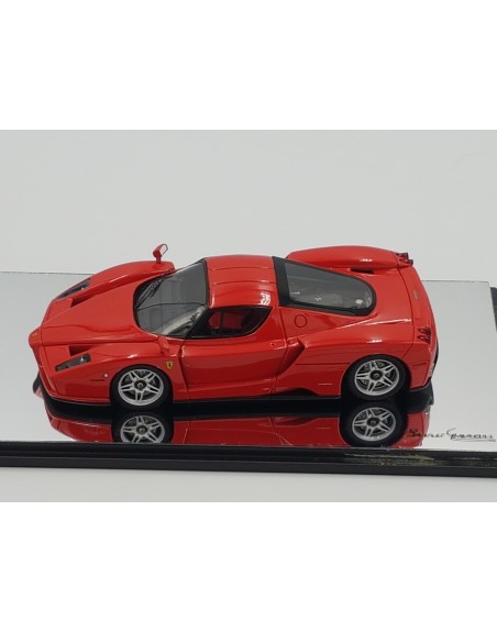 1/43 FERRARI ENZO