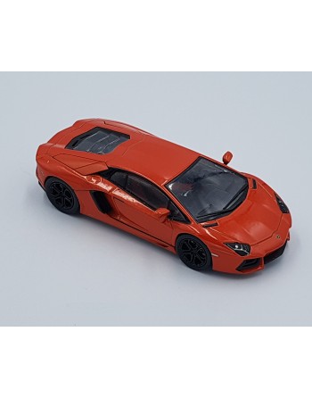 1/43 LAMBORGHINI AVENTADOR