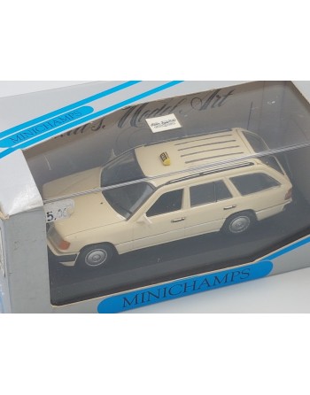 1/43 MERCEDES 250 TD TAXI