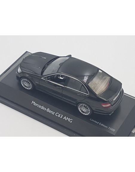 1/43 MERCEDES C63 AMG
