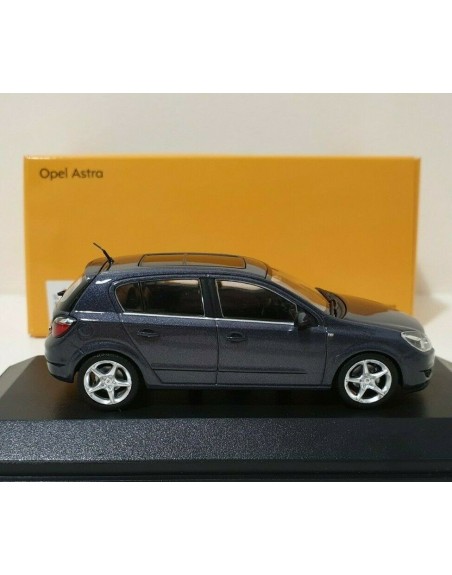 1/43 OPEL ASTRA