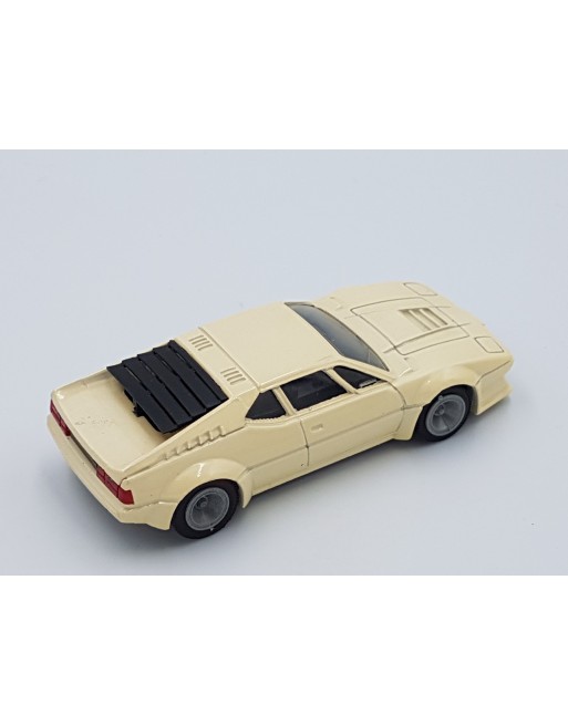 1/43 BMW M1