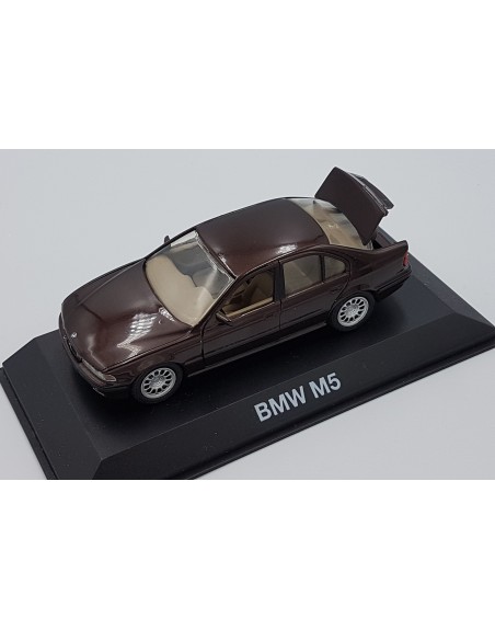 1/43 BMW M5 E39