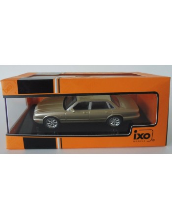 1/43 JAGUAR XJ8